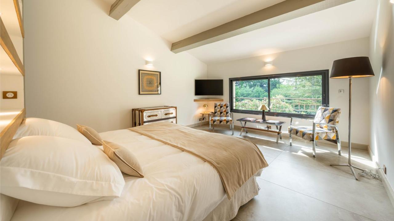 Bed and Breakfast Mas Sourso Eygalières Esterno foto